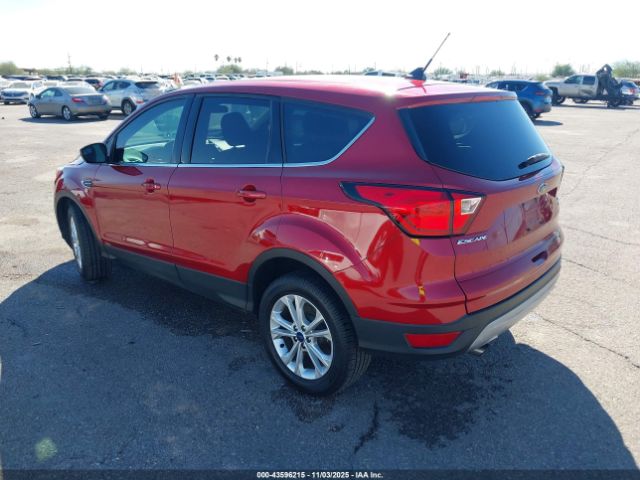 2019 FORD ESCAPE 1FMCU0GD6KUB86709 Photo 2