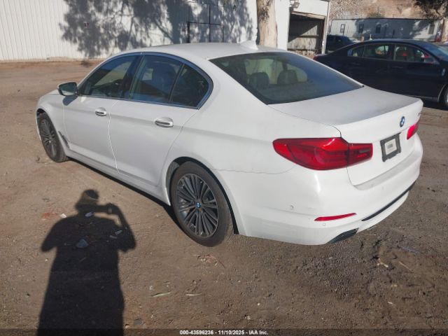 2017 BMW 540I WBAJE5C32HG913805 Photo 2