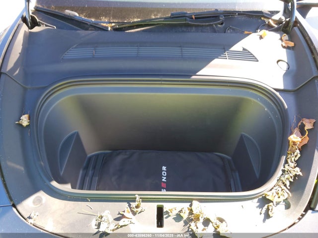 2023 TESLA MODEL Y 7SAYGDEE7PA147213 Photo 9