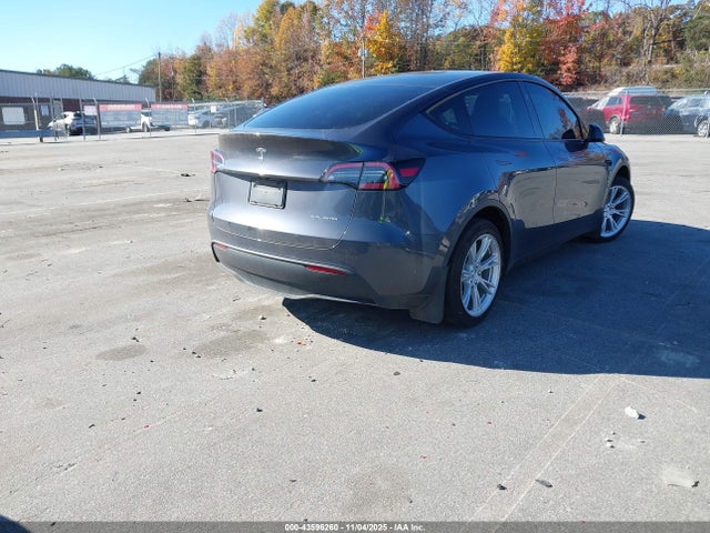 2023 TESLA MODEL Y 7SAYGDEE7PA147213 Photo 3