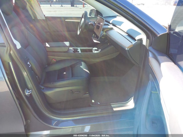 2023 TESLA MODEL Y 7SAYGDEE7PA147213 Photo 4
