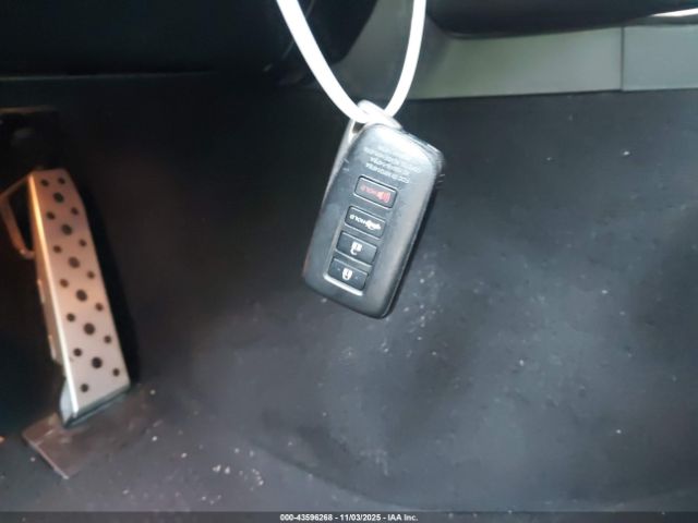 2016 LEXUS IS 300 JTHCM1D2XG5009724 Photo 10