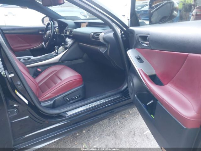 2016 LEXUS IS 300 JTHCM1D2XG5009724 Photo 4