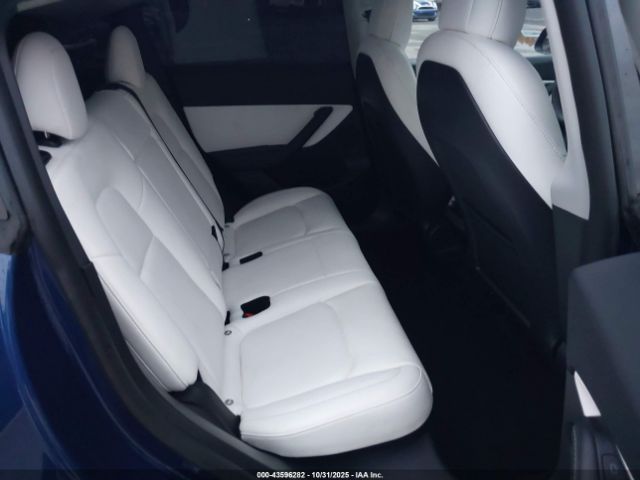 2021 TESLA MODEL Y 5YJYGDEE2MF298956 Photo 7