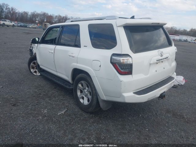 2014 TOYOTA 4RUNNER JTEBU5JR8E5193947 Photo 2