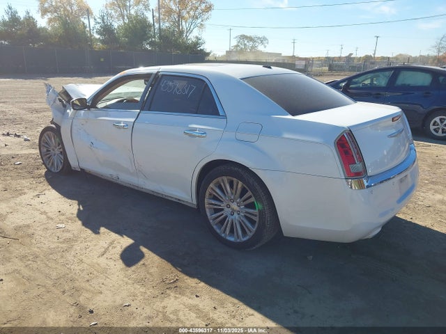 2013 CHRYSLER 300C 2C3CCAEG8DH532666 Photo 2