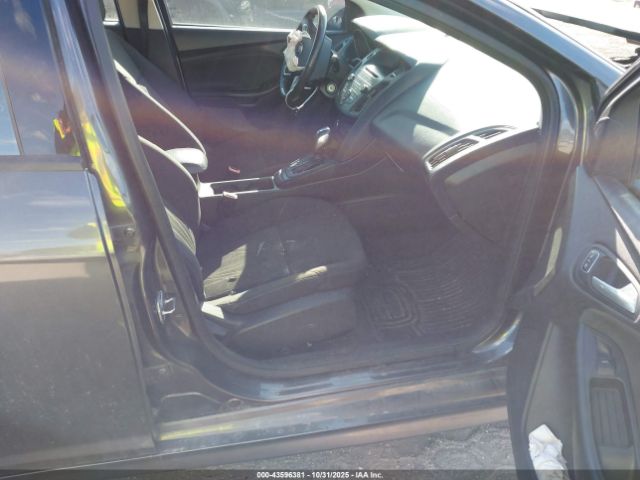 2016 FORD FOCUS 1FADP3F24GL245552 Photo 4