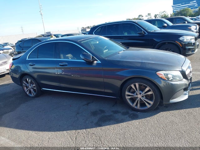 Mercedes-Benz C 300 2016 55SWF4JB2GU154736 Image 13