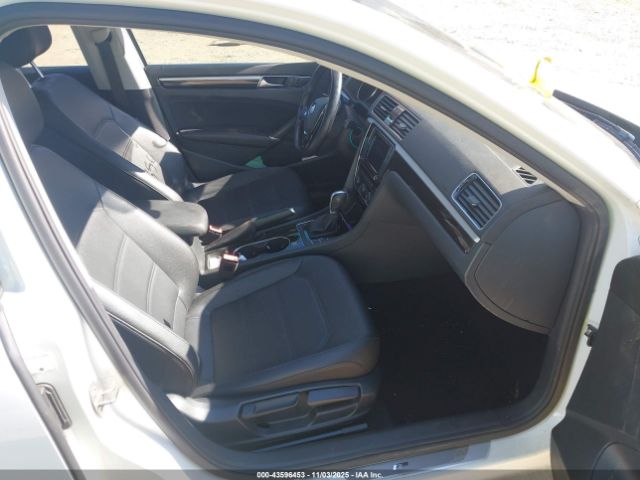 2019 VOLKSWAGEN PASSAT 1VWMA7A38KC013500 Photo 4