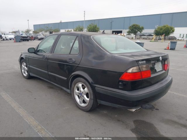 2001 SAAB 9-5 YS3EF48Z713017031 Photo 2