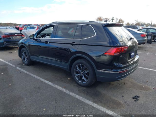 2023 VOLKSWAGEN TIGUAN 3VVMB7AX0PM068291 Photo 2