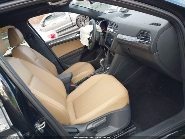 2023 VOLKSWAGEN TIGUAN 3VVMB7AX0PM068291 Photo 4
