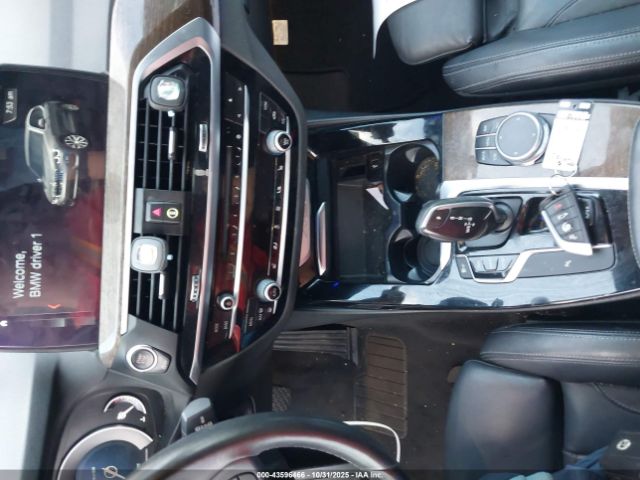 2019 BMW X3 5UXTR7C51KLF23789 Photo 10