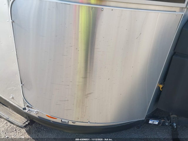43596531 :رقم المزاد ، 1SMG4DC18KJ204442 vin ، 2019 Airstream Basecamp X مزاد بيع