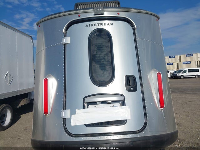 43596531 :رقم المزاد ، 1SMG4DC18KJ204442 vin ، 2019 Airstream Basecamp X مزاد بيع