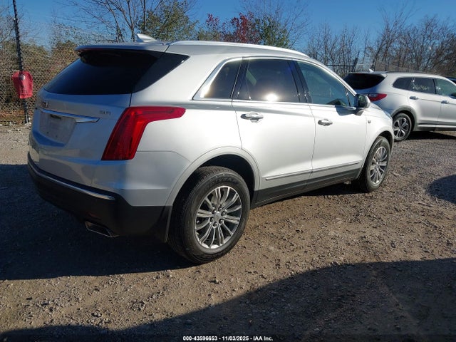 2017 CADILLAC XT5 1GYKNDRS1HZ243193 Photo 3