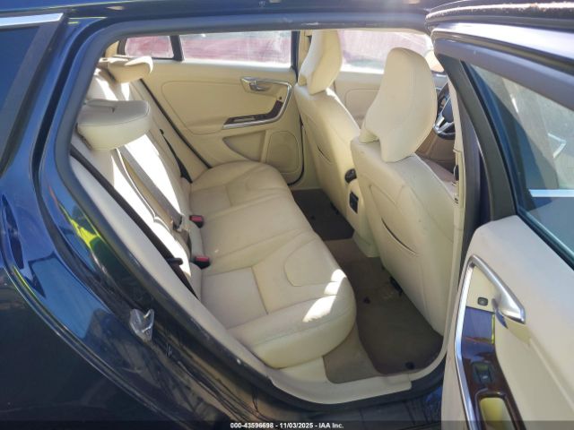 2015 VOLVO V60 YV126MEC3F1213944 Photo 7