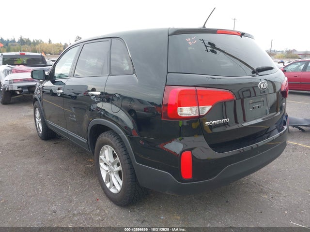 KIA SORENTO LX 2014 5XYKT3A63EG479424 Image 3