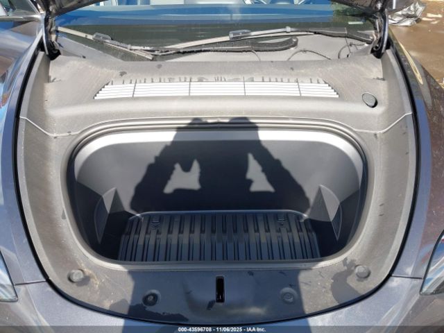 2025 TESLA MODEL Y 7SAYGDEF1SA370574 Photo 9