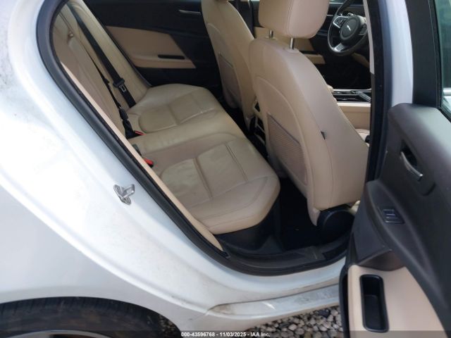 2018 JAGUAR XE SAJAK4FN5JCP18282 Photo 7