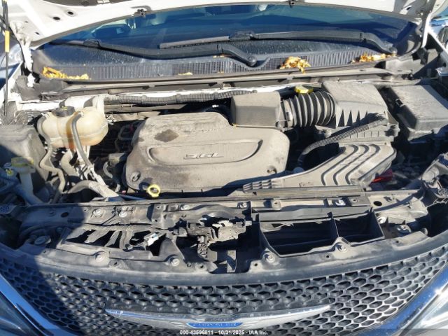 2018 CHRYSLER PACIFICA 2C4RC1BG3JR193038 Photo 9