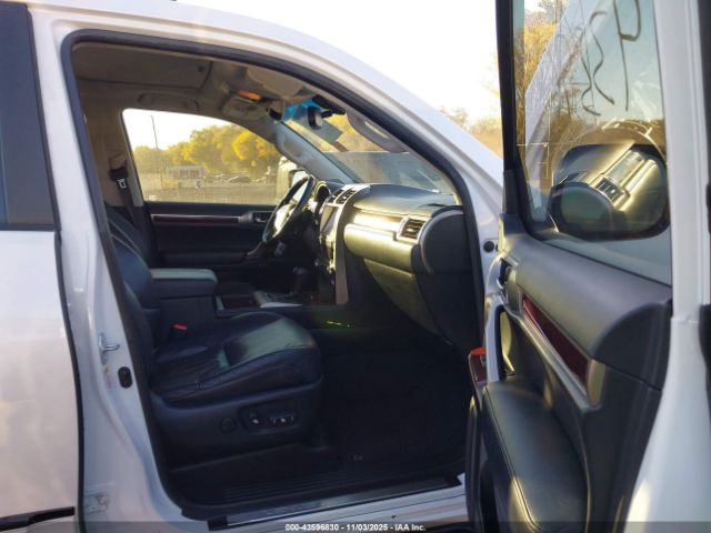 2018 LEXUS GX 460 JTJBM7FX9J5209443 Photo 4