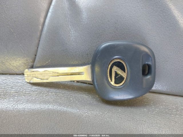 2003 LEXUS ES 300 JTHBF30G030125220 Photo 10