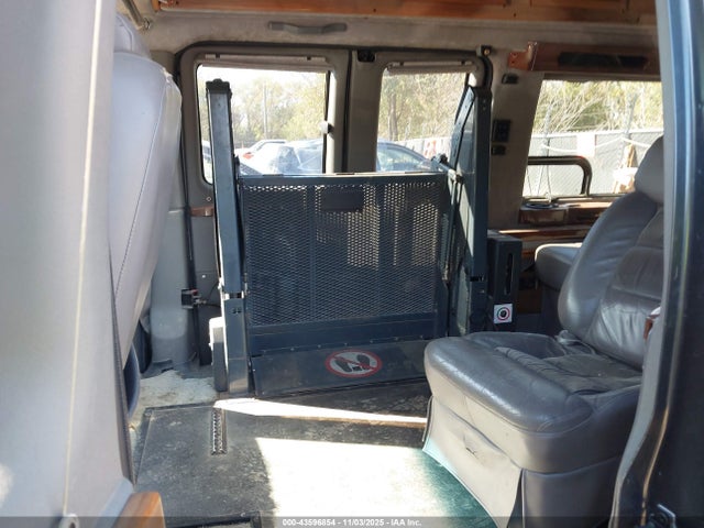 Продажа на аукционе авто 2003 Gmc Savana Upfitter, vin: 1GDFH15TX31207789, номер лота: 43596854