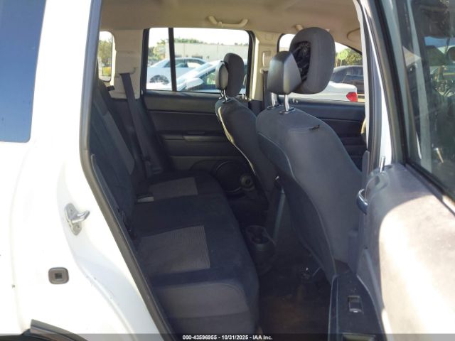 2014 JEEP COMPASS 1C4NJCBA9ED746229 Photo 7