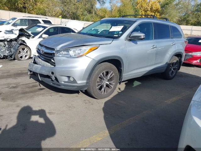 5TDJKRFH5GS236585 Toyota Highlander Xle V6