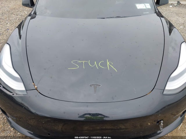 2019 TESLA MODEL 3 5YJ3E1EA7KF198697 Photo 9