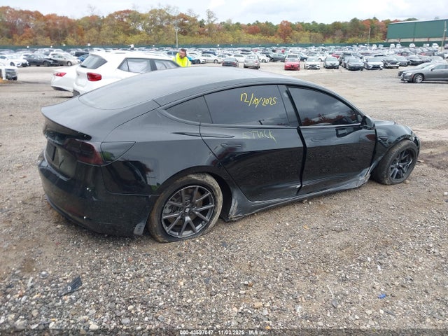 2019 TESLA MODEL 3 5YJ3E1EA7KF198697 Photo 3