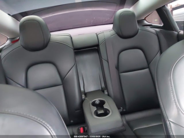 2019 TESLA MODEL 3 5YJ3E1EA7KF198697 Photo 7