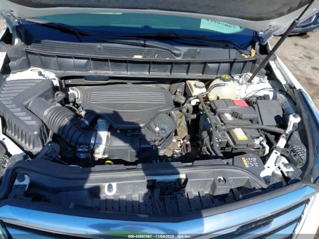 2018 CADILLAC XT5 1GYKNERS8JZ157472 Photo 9