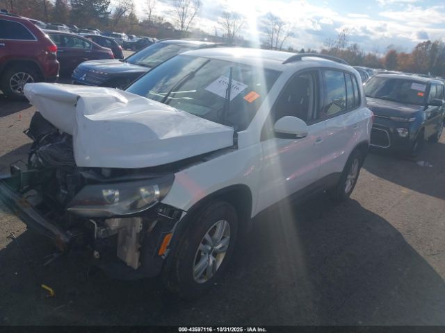 2015 VOLKSWAGEN TIGUAN WVGAV7AX8FW582179 Photo 1