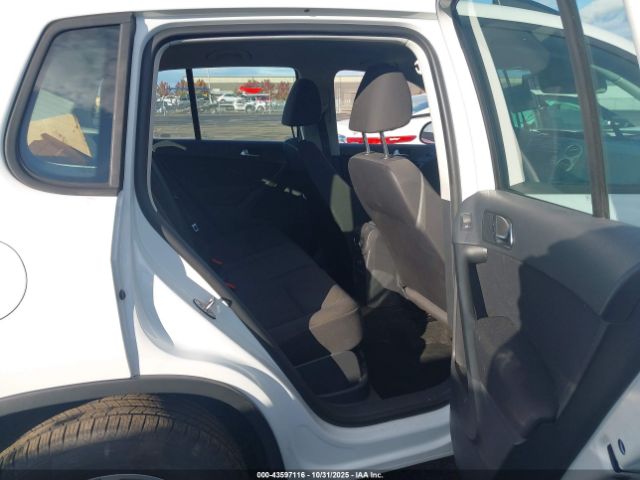 2015 VOLKSWAGEN TIGUAN WVGAV7AX8FW582179 Photo 7