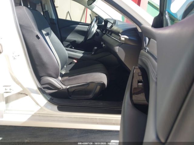 2021 MAZDA MAZDA6 JM1GL1UM6M1606721 Photo 4