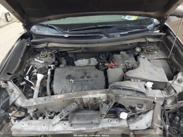 2016 MITSUBISHI OUTLANDER JA4AZ3A30GZ012654 Photo 9