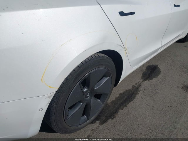 5YJ3E1EA9MF929942 Tesla MODEL 3