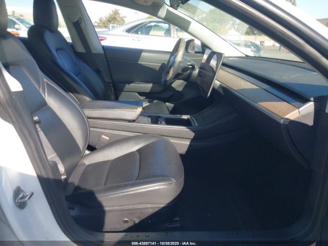 2021 TESLA MODEL 3 5YJ3E1EA9MF929942 Photo 4