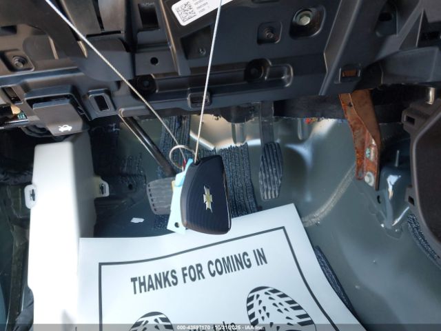 2025 CHEVROLET SILVERADO 1500 1GCUKDED3SZ168874 Photo 10