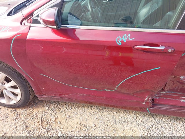 43597176 :رقم المزاد ، 1C3CCCCB0FN547157 vin ، 2015 Chrysler 200 C مزاد بيع