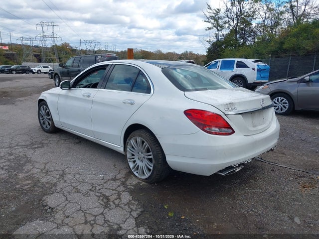 55SWF4KB3HU184926 Mercedes-Benz C 300 4matic