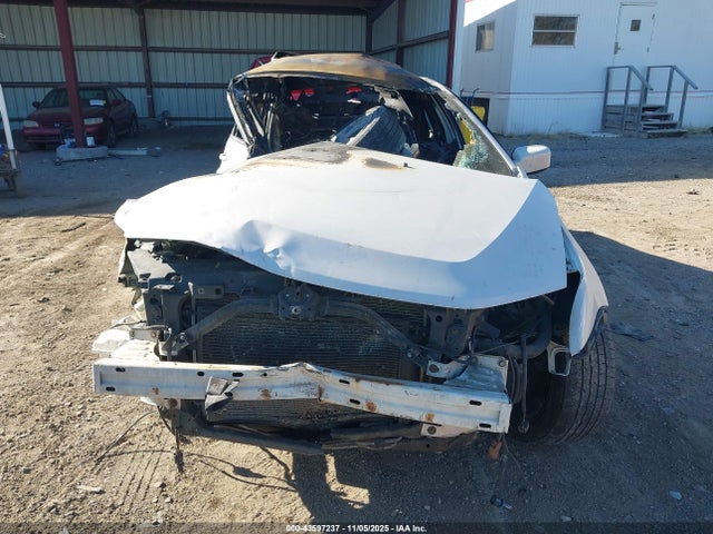 43597237 :رقم المزاد ، 3FAHP0KCXBR153757 vin ، 2011 Ford Fusion Sport مزاد بيع