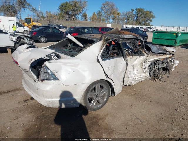 43597237 :رقم المزاد ، 3FAHP0KCXBR153757 vin ، 2011 Ford Fusion Sport مزاد بيع
