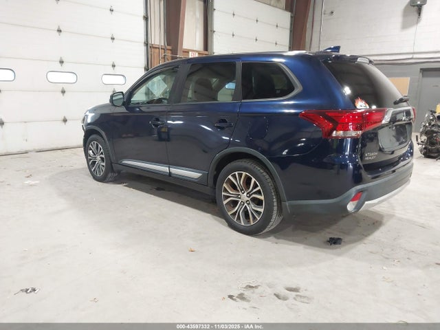 2018 MITSUBISHI OUTLANDER JA4AZ2A31JZ013247 Photo 2