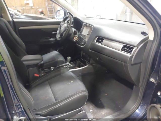 2018 MITSUBISHI OUTLANDER JA4AZ2A31JZ013247 Photo 4