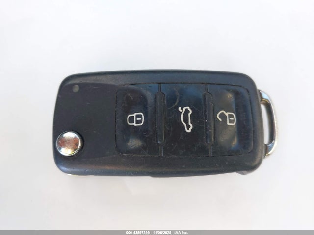 43597399 :رقم المزاد ، 3VW2B7AJ6HM212121 vin ، 2017 Volkswagen Jetta 1.4t S مزاد بيع