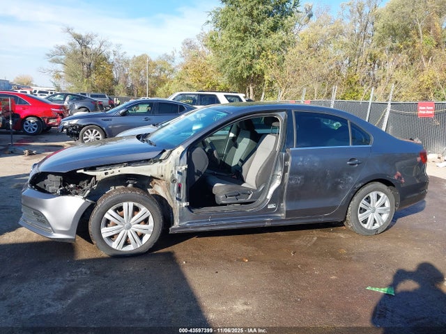 43597399 :رقم المزاد ، 3VW2B7AJ6HM212121 vin ، 2017 Volkswagen Jetta 1.4t S مزاد بيع