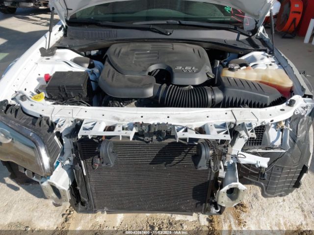 2023 CHRYSLER 300 2C3CCABG2PH537466 Photo 9